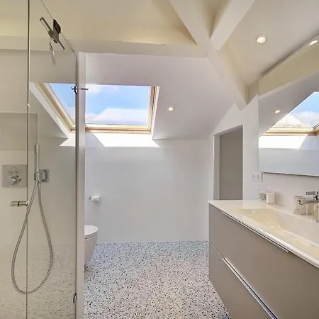 Immogroom - Magnificent 180m Duplex - Parking - Air Conditioning * Κάννες