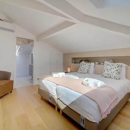 IMMOGROOM - Magnificent villa - 180m² - A/C - PARKING - CONGRESS/BEACHES Appartamento *