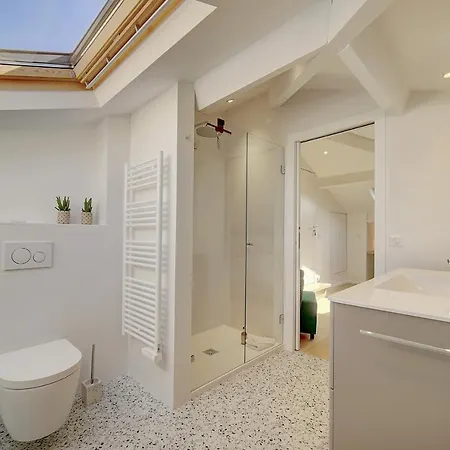 Immogroom - Magnificent 180m Duplex - Parking - Air Conditioning Cannes