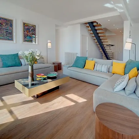 Immogroom - Magnificent 180m Duplex - Parking - Air Conditioning Apartment